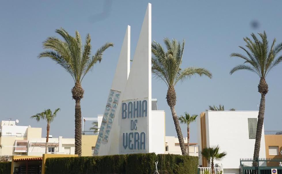 Bahia De Vera Apartamento Luisa Εξωτερικό φωτογραφία
